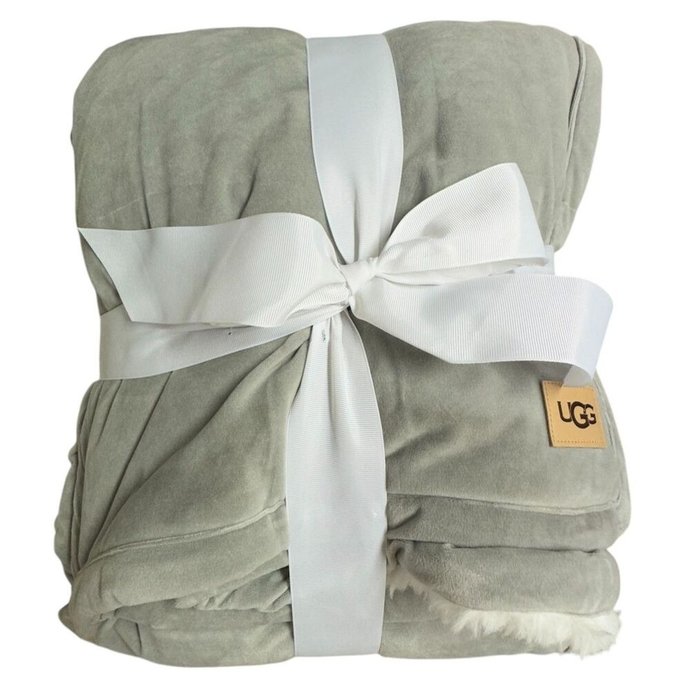 Ugg Home Bliss Sherpa Microfleece Accent Throw Gray Cream Cozy Warm 50x70 NEW